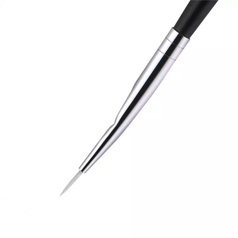 Liner brush